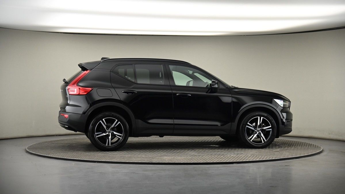 More views of Volvo XC40