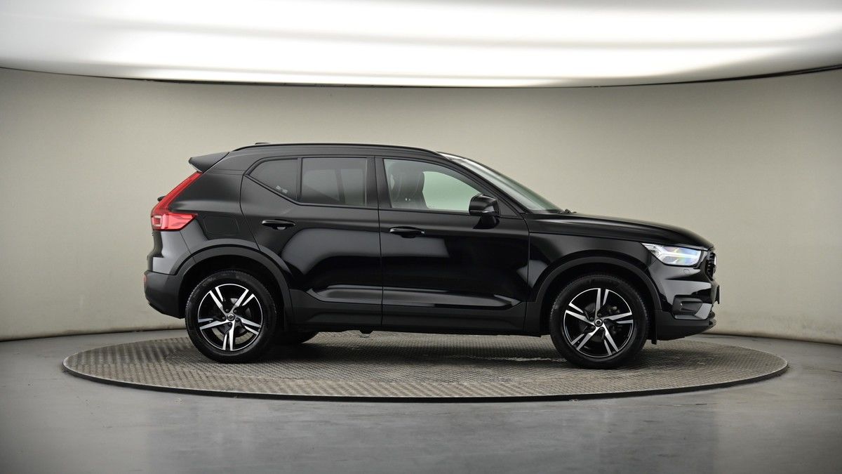 More views of Volvo XC40