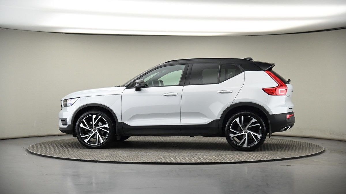 More views of Volvo XC40