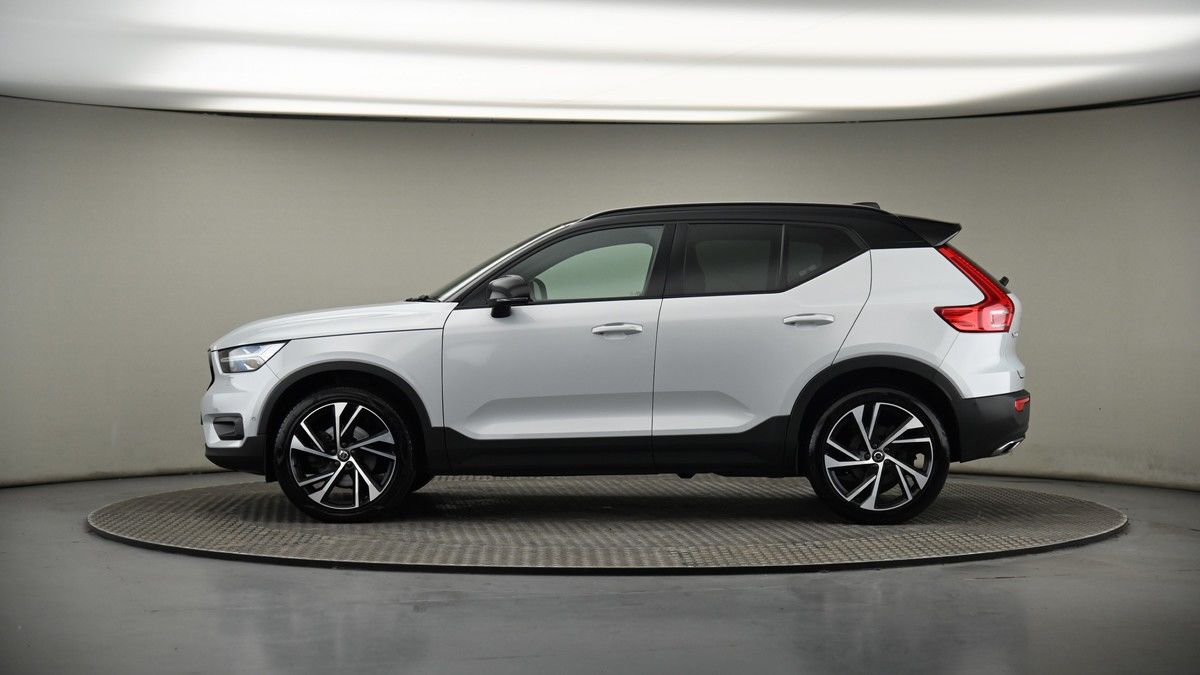 Volvo XC40 Image 19