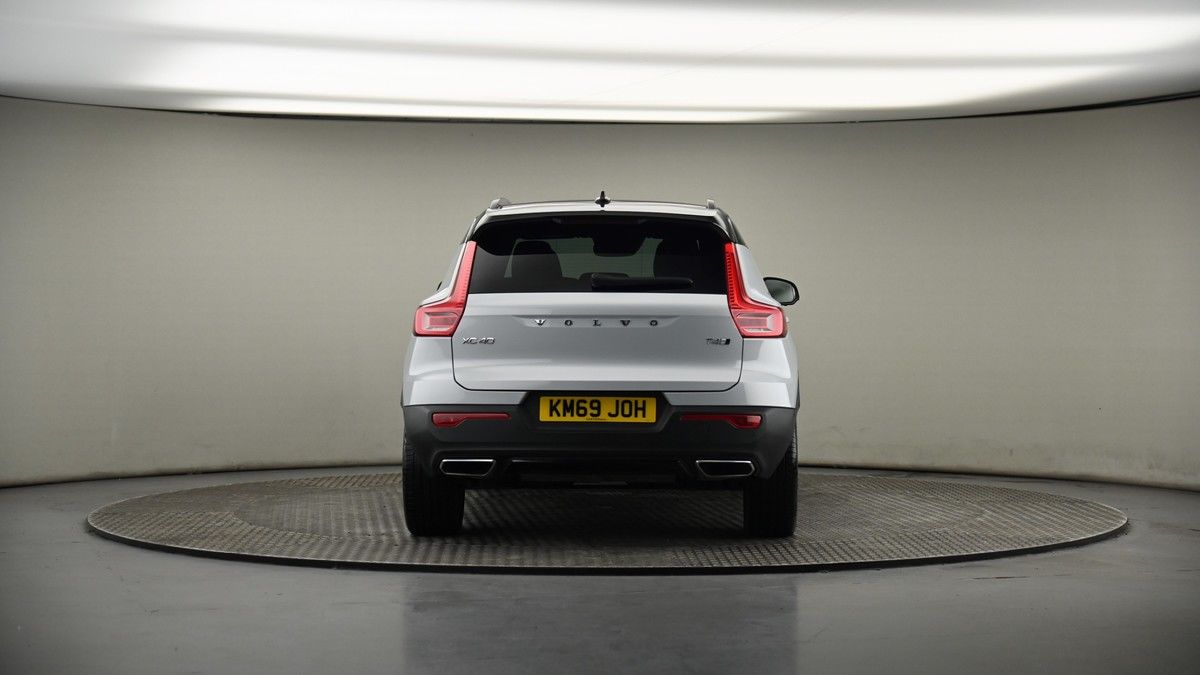 Volvo XC40 Image 17