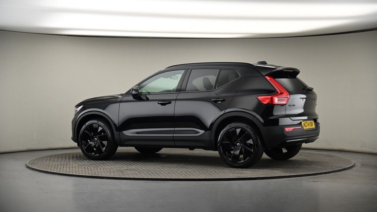 More views of Volvo XC40