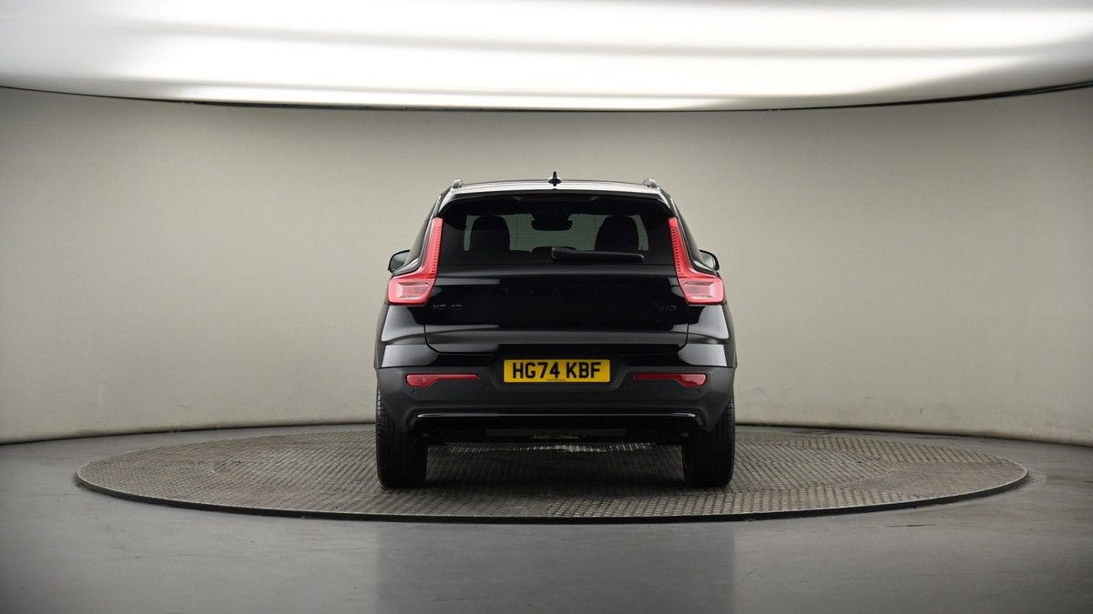 Volvo XC40 Image 17
