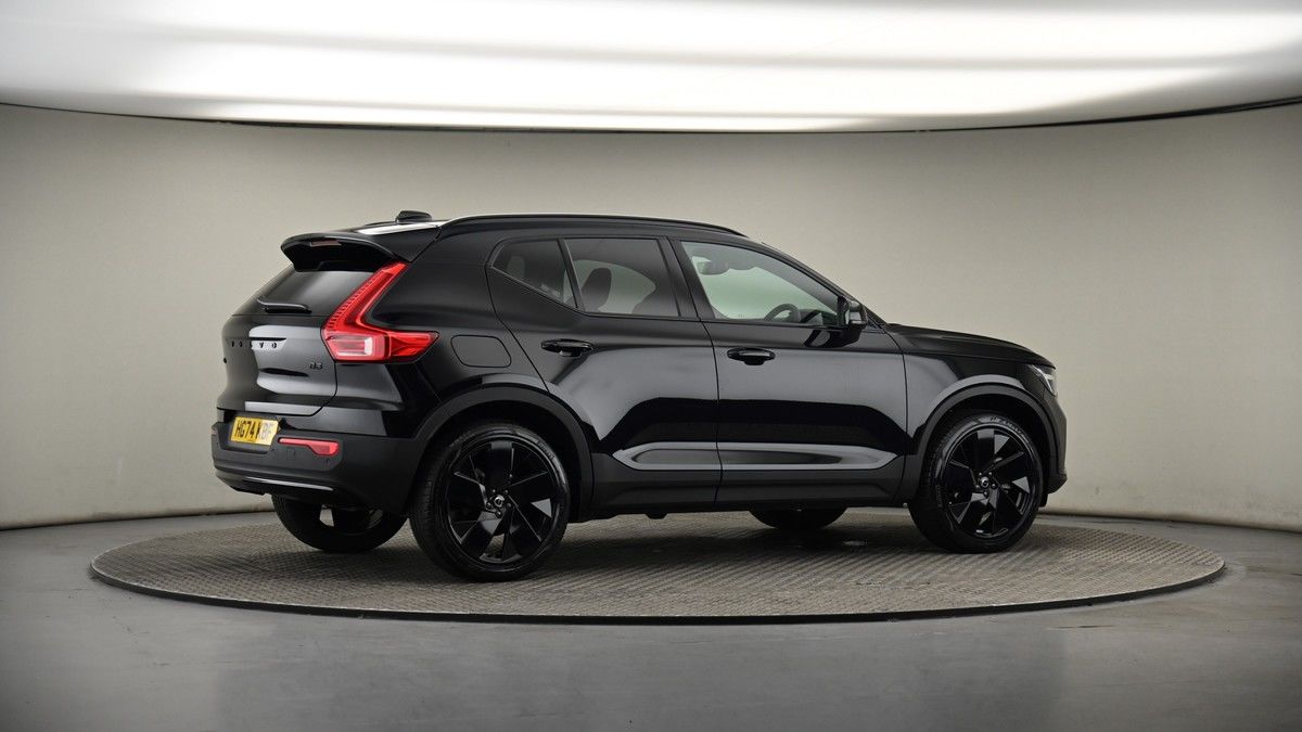 More views of Volvo XC40