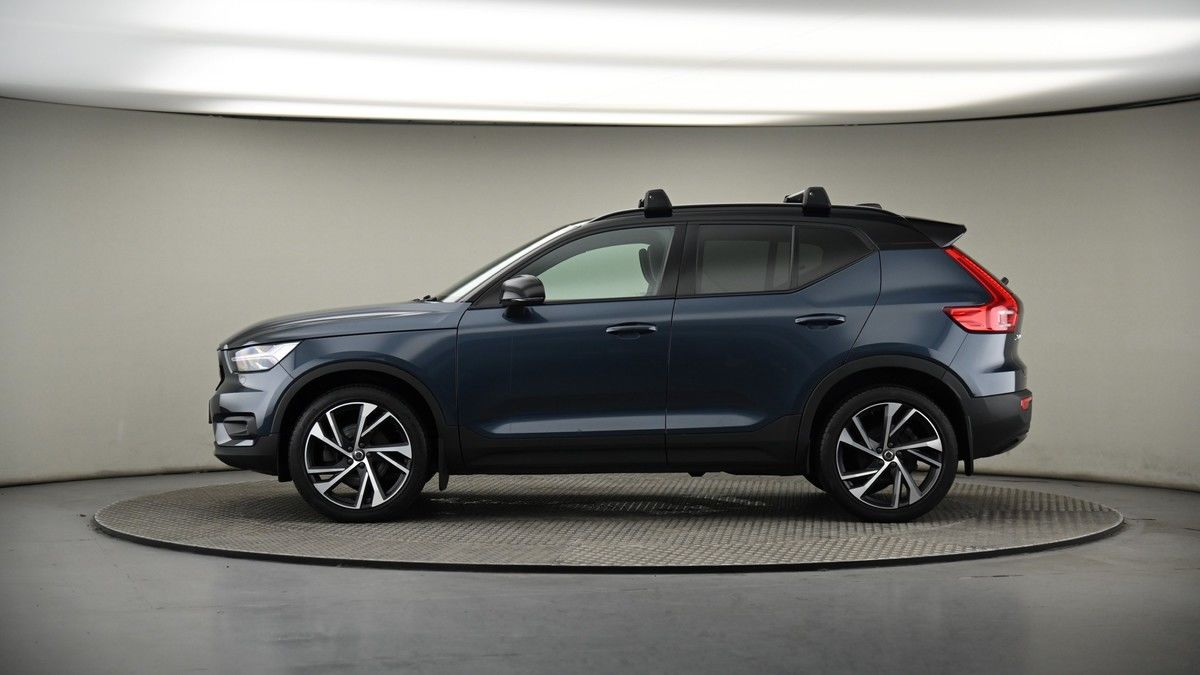 Volvo XC40 Image 18