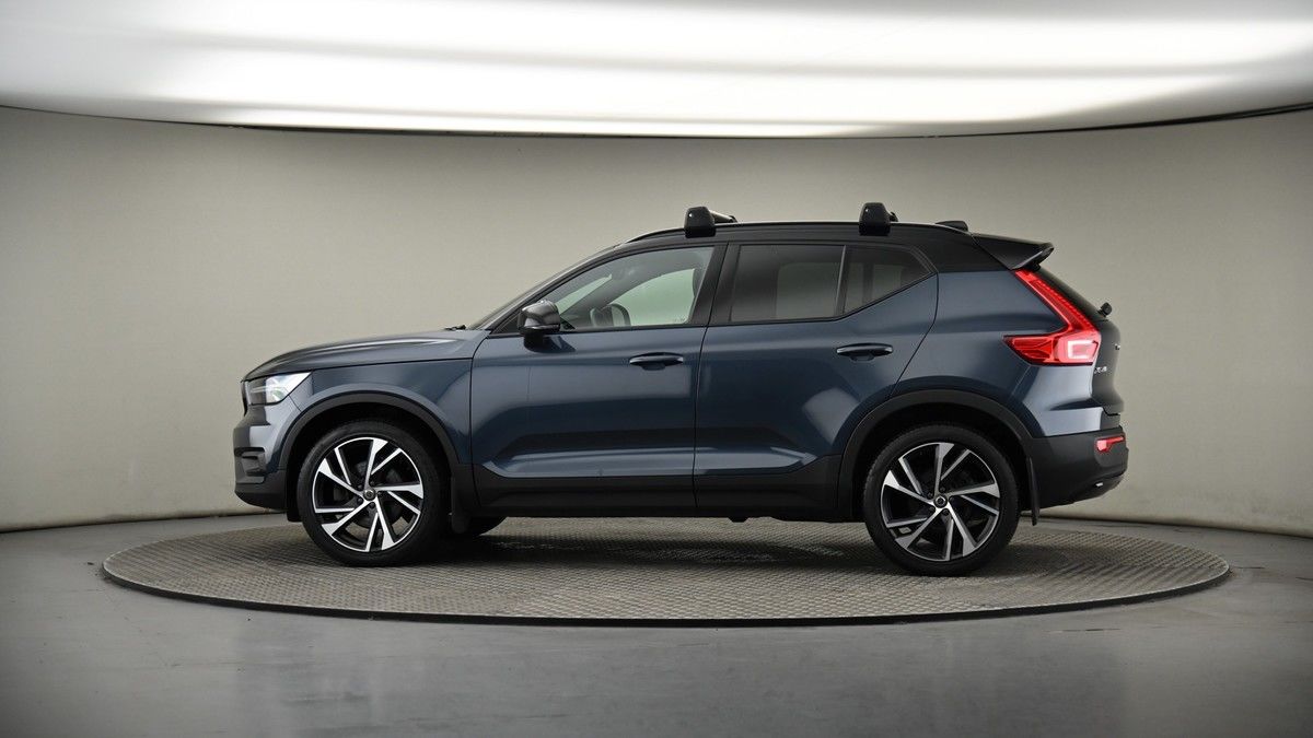 More views of Volvo XC40