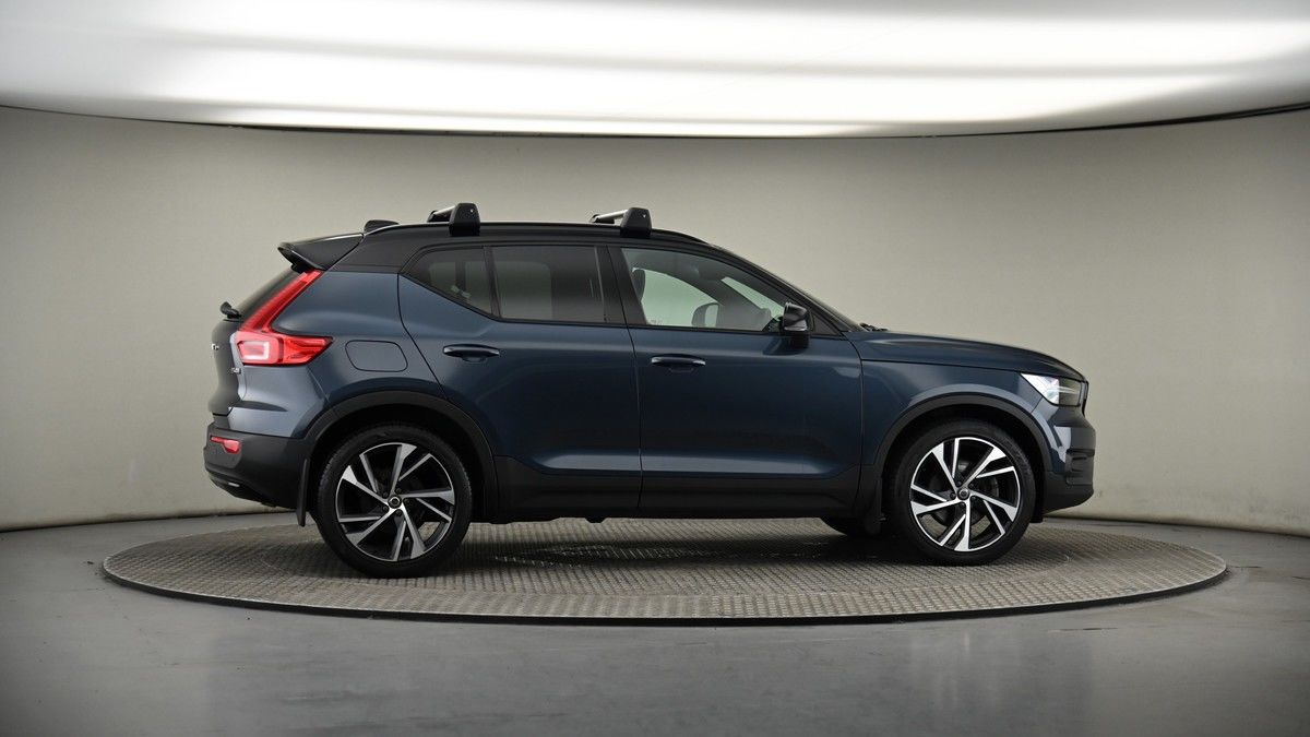 More views of Volvo XC40
