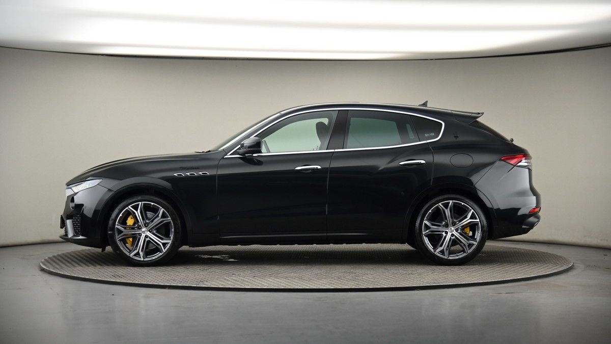 Maserati Levante Image 19