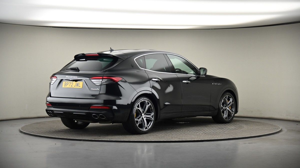 Maserati Levante Image 7