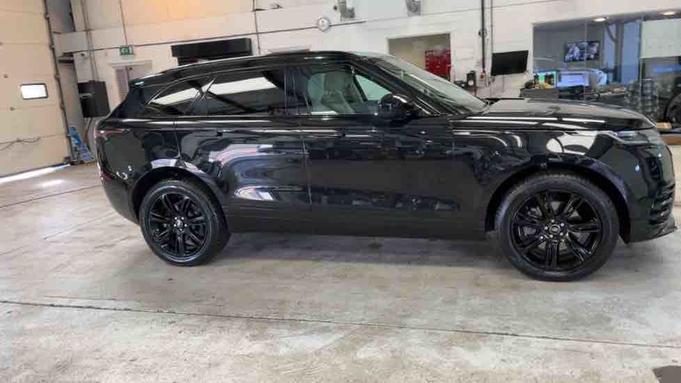 More views of Land Rover Range Rover Velar