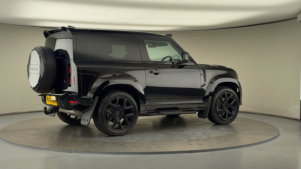 More views of Land Rover Defender 90