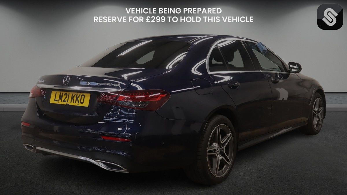 Mercedes-Benz E Class Image 4