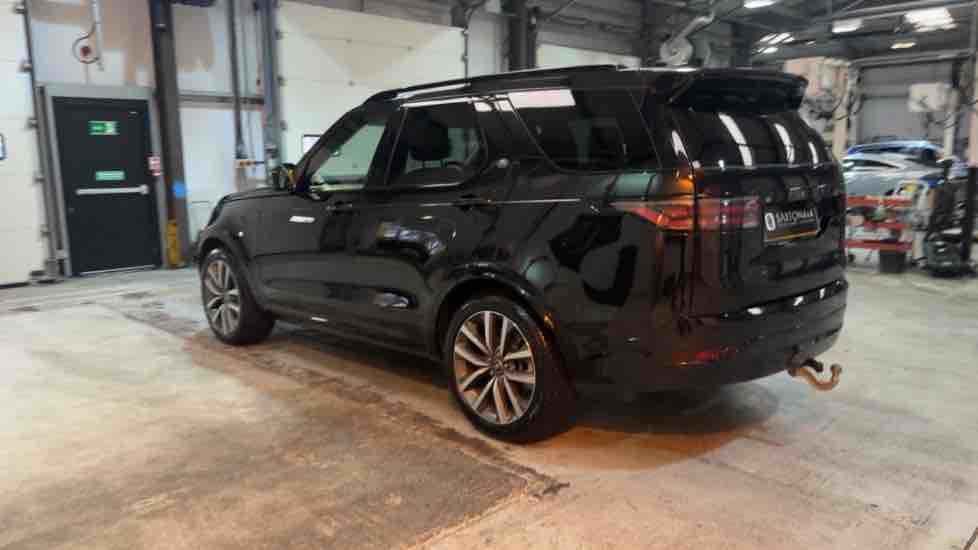 More views of Land Rover Discovery