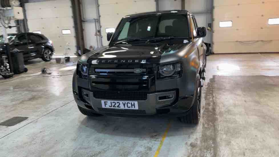 More views of Land Rover Defender 110