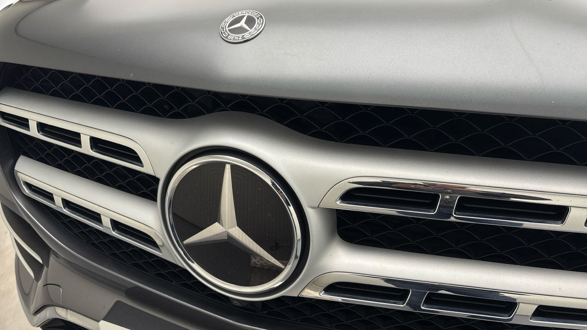 Mercedes-Benz GLS Image 24