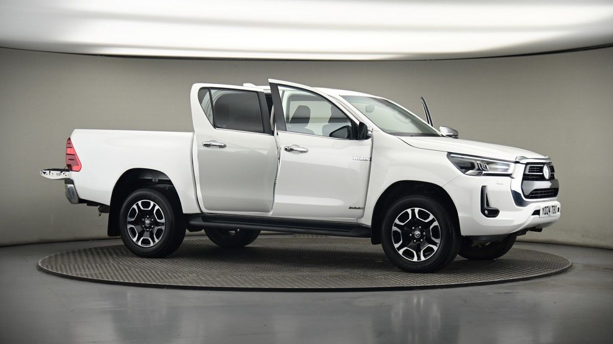 More views of Toyota Hilux