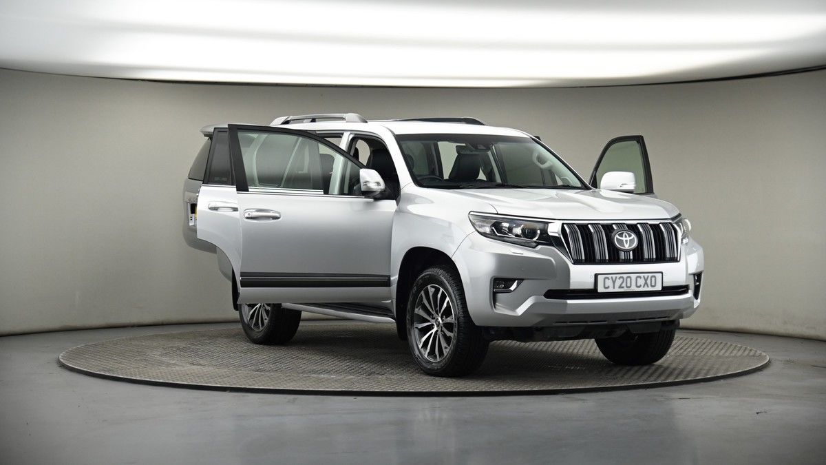 More views of Toyota Land Cruiser