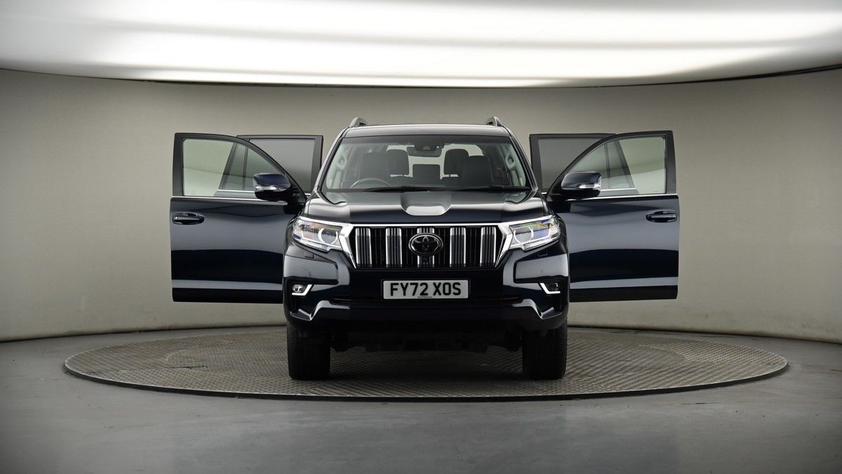 More views of Toyota Land Cruiser