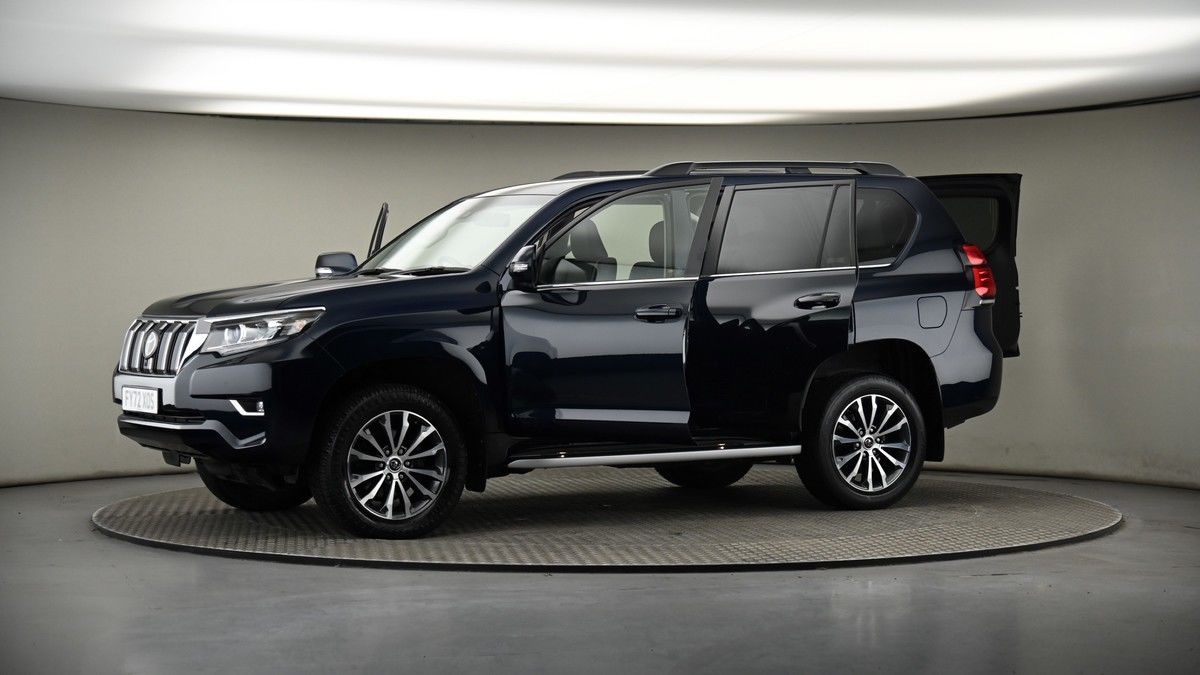 More views of Toyota Land Cruiser