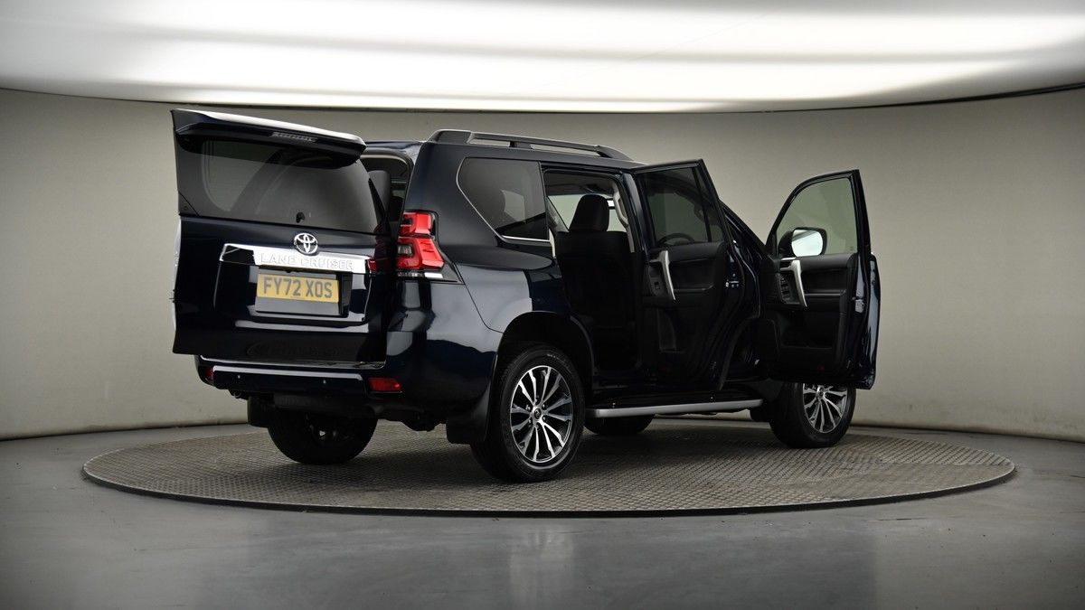 More views of Toyota Land Cruiser