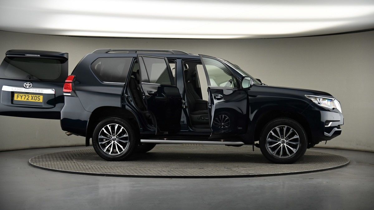 More views of Toyota Land Cruiser