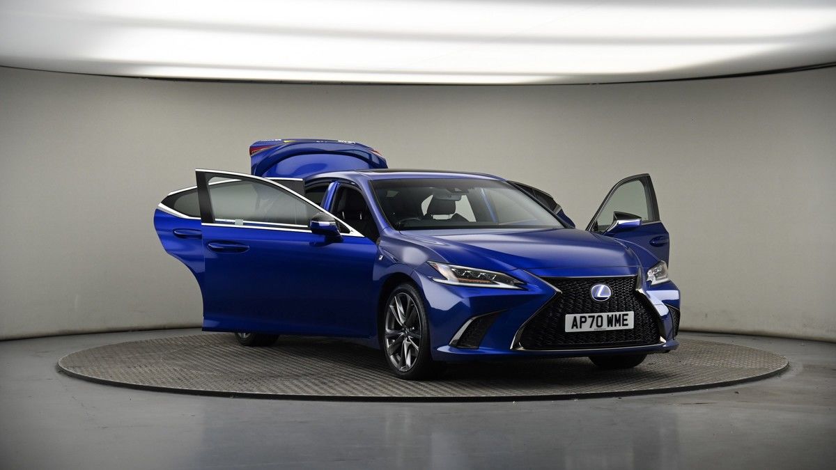 More views of Lexus ES