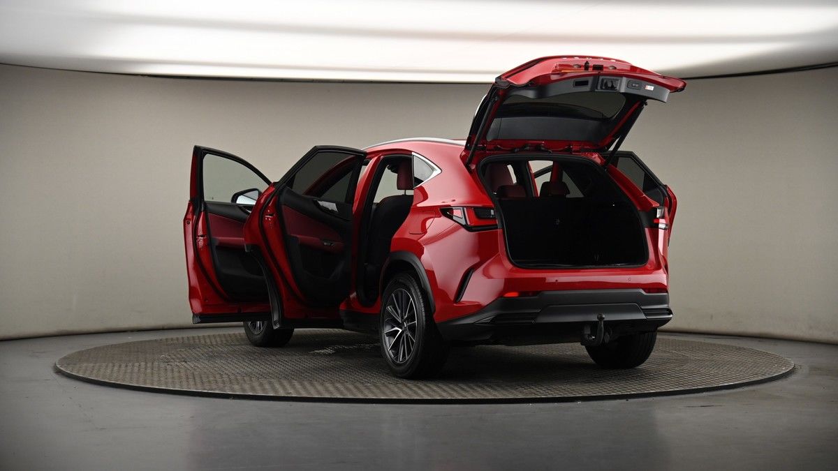 Lexus NX Image 8
