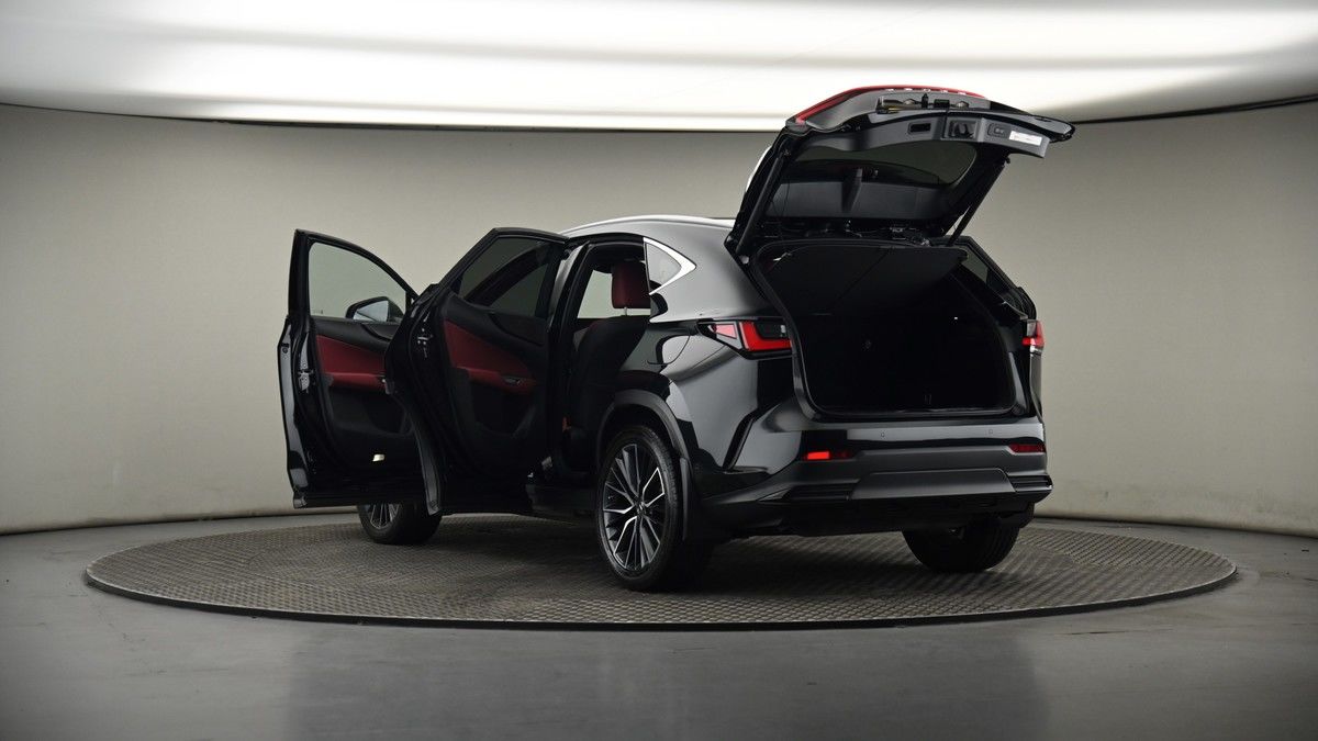 Lexus NX Image 8