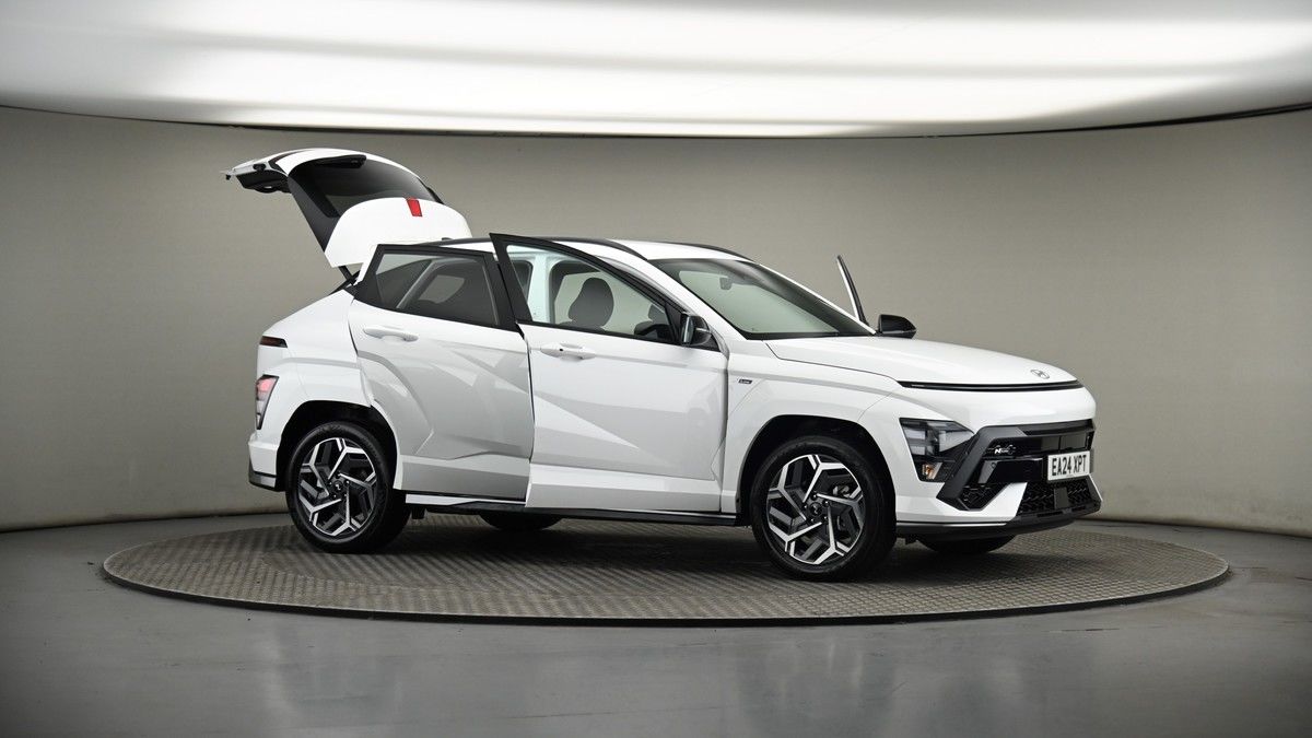 More views of Hyundai KONA