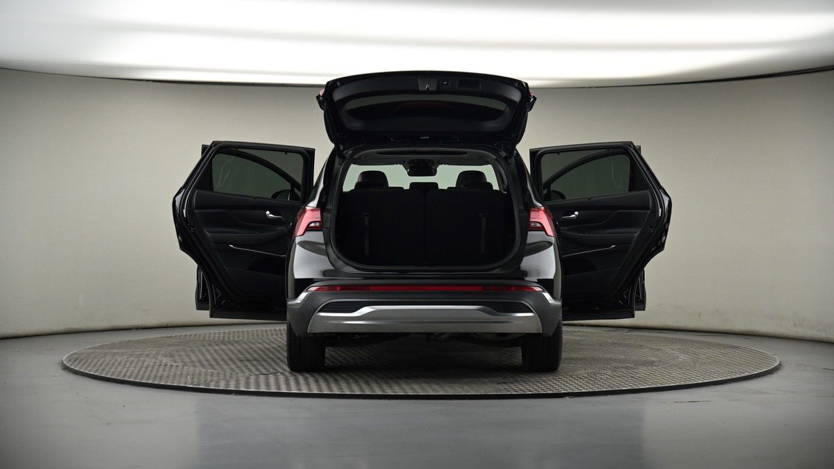 More views of Hyundai Santa Fe