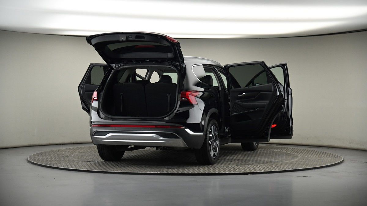 More views of Hyundai Santa Fe
