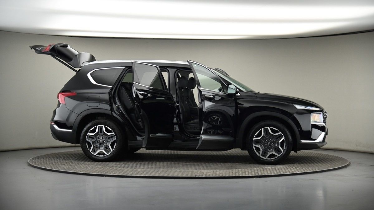 More views of Hyundai Santa Fe