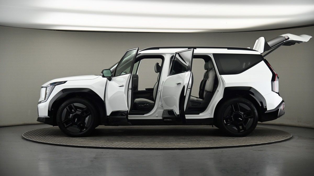 More views of Kia EV9