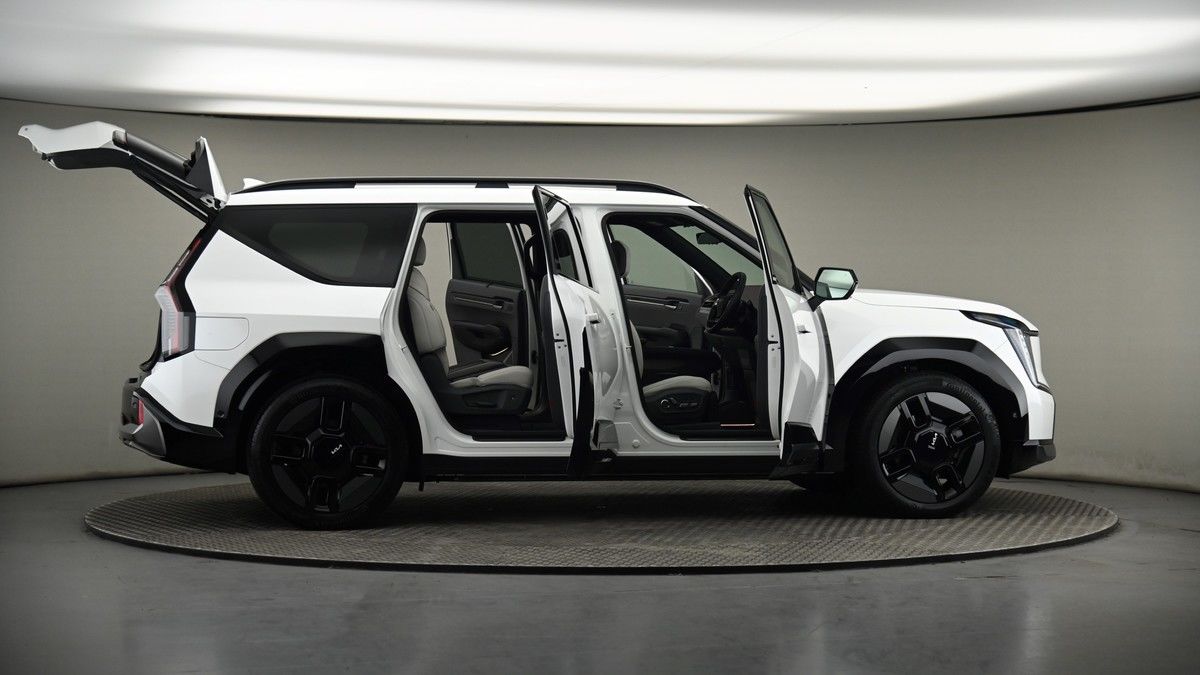 More views of Kia EV9