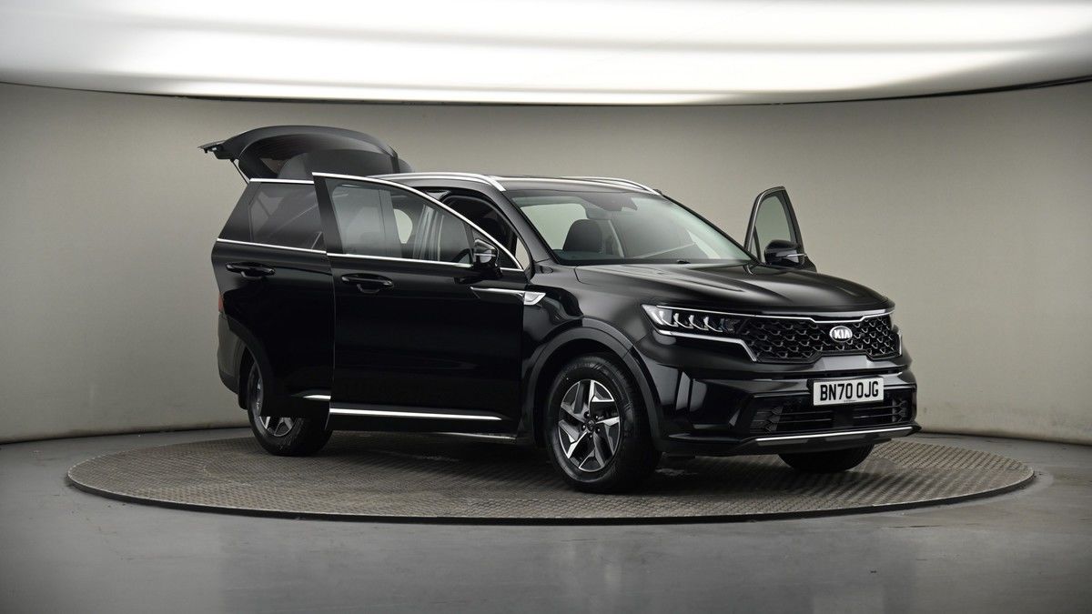 More views of Kia Sorento