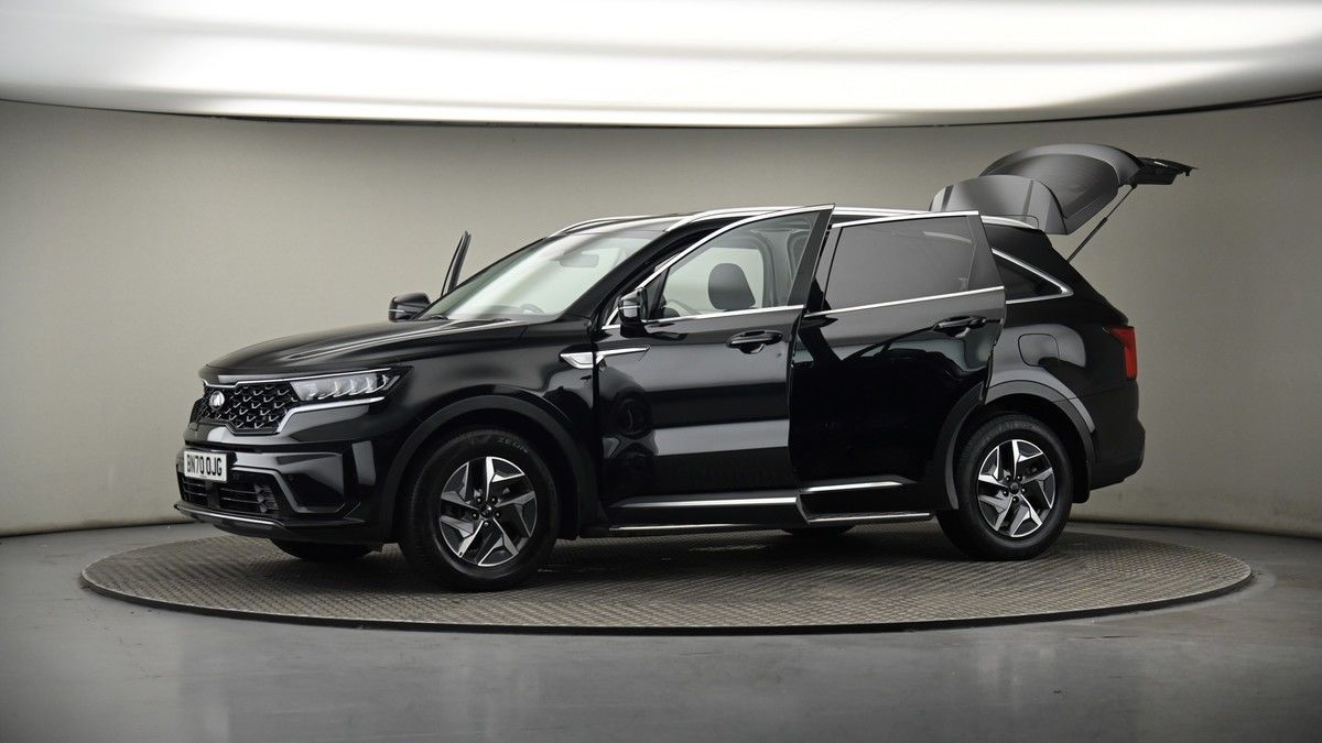 More views of Kia Sorento