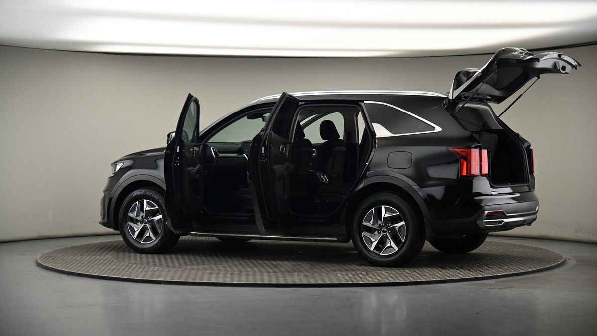 More views of Kia Sorento
