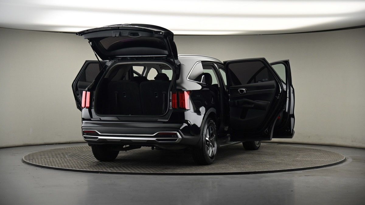 More views of Kia Sorento
