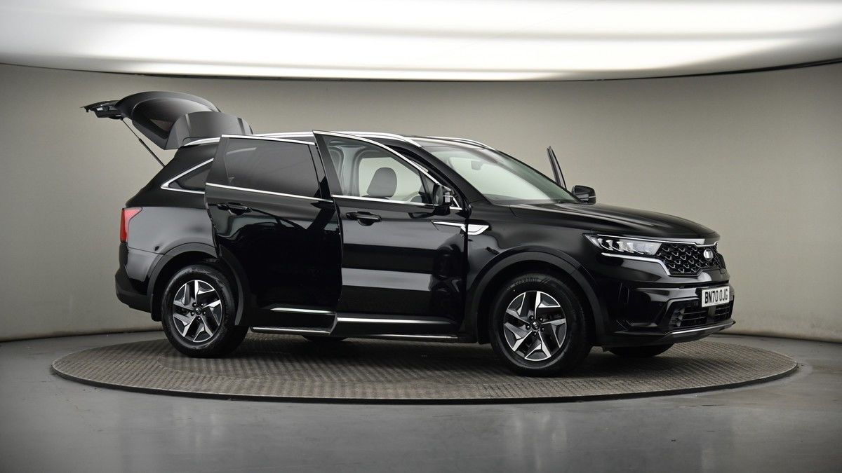 More views of Kia Sorento
