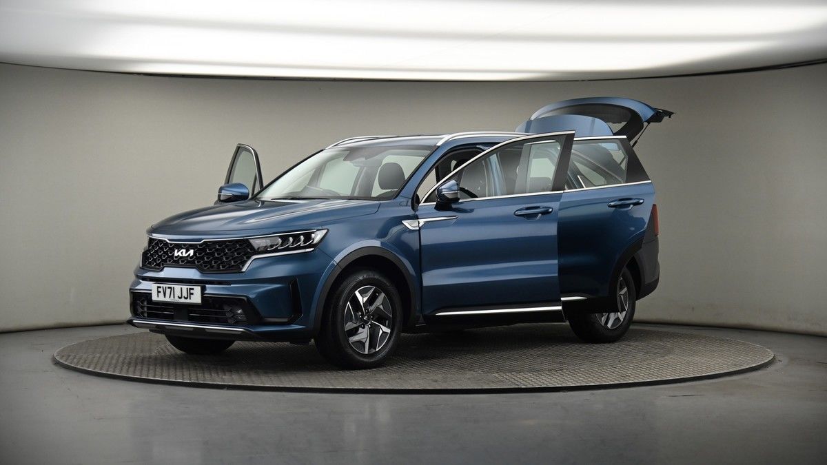 More views of Kia Sorento