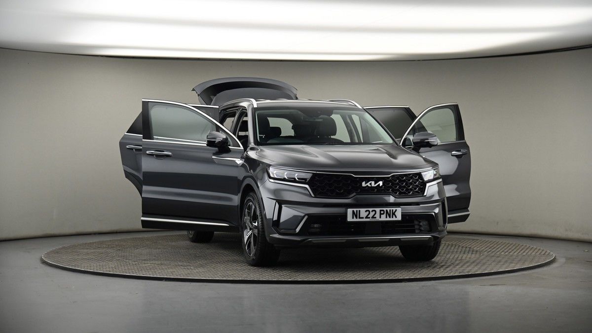 More views of Kia Sorento