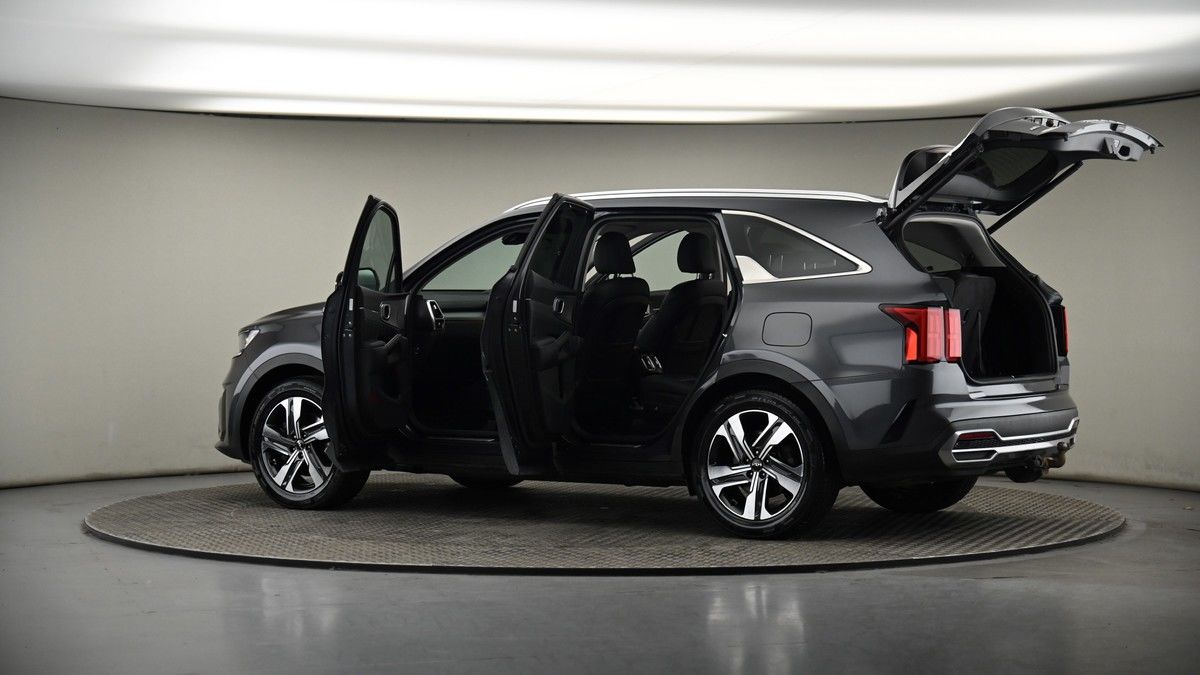More views of Kia Sorento
