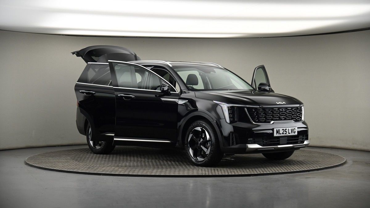 More views of Kia Sorento