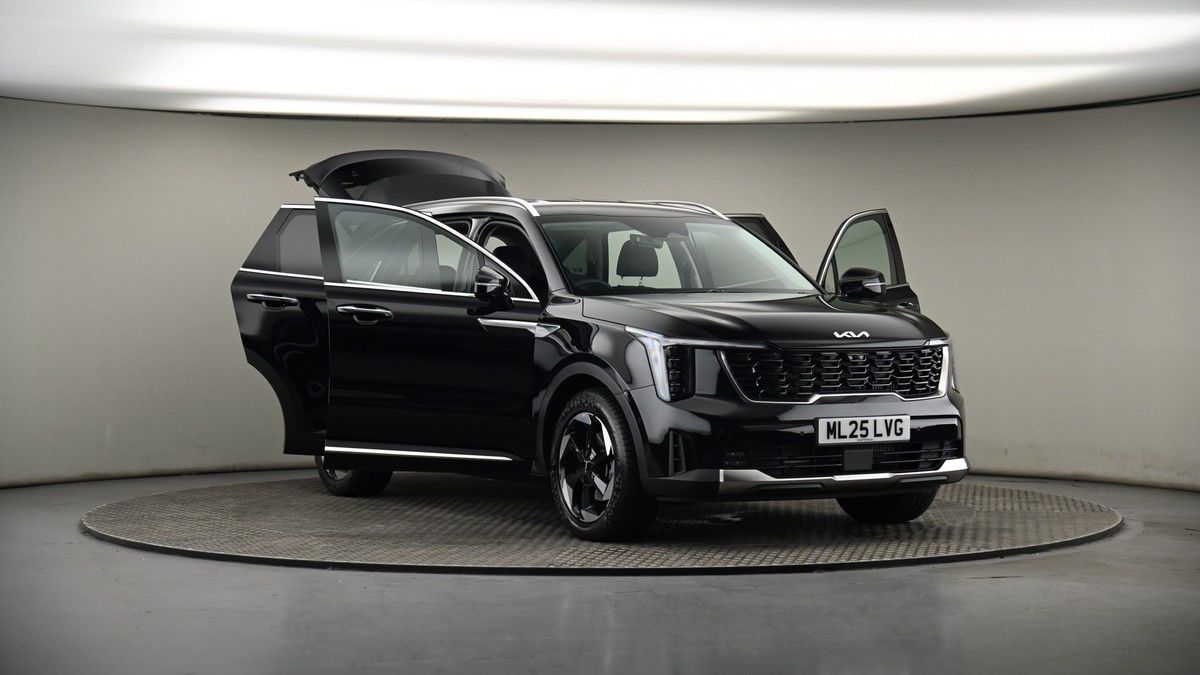 More views of Kia Sorento