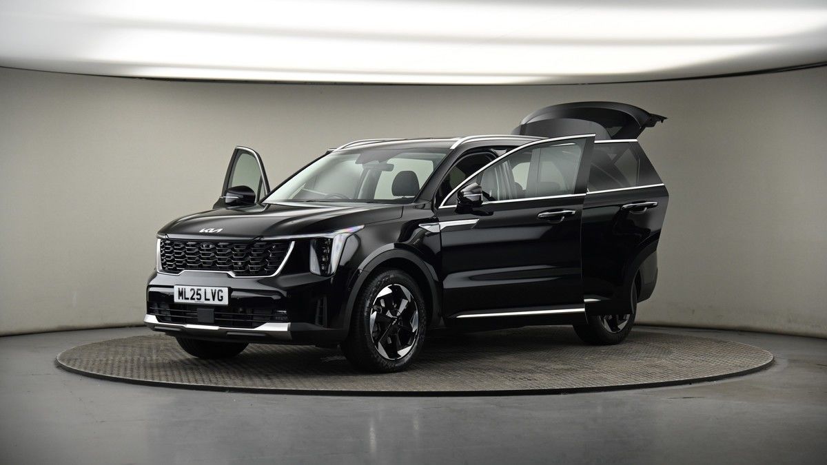 More views of Kia Sorento