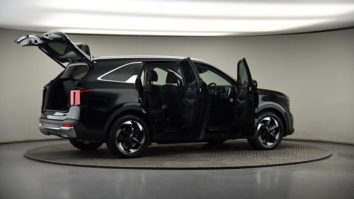 More views of Kia Sorento