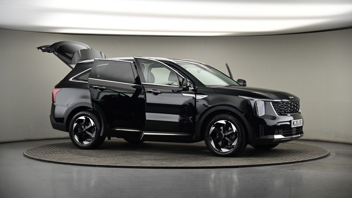 More views of Kia Sorento