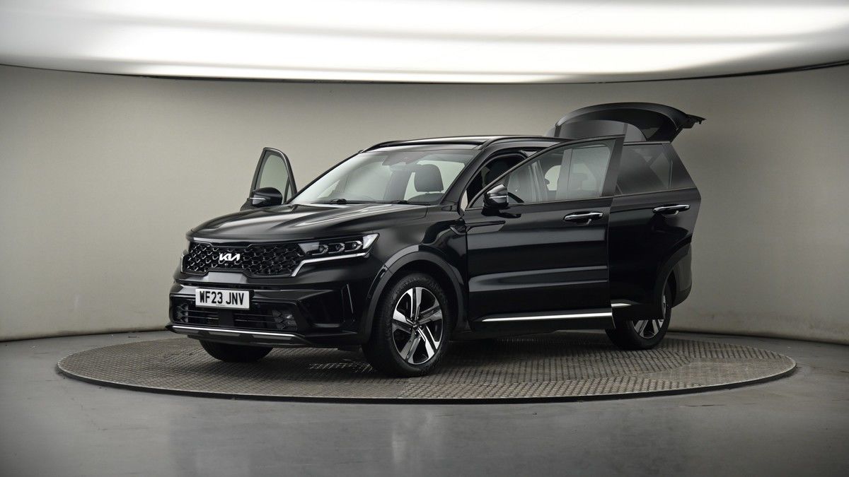 More views of Kia Sorento