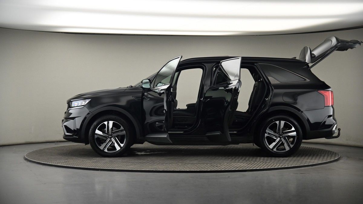 More views of Kia Sorento