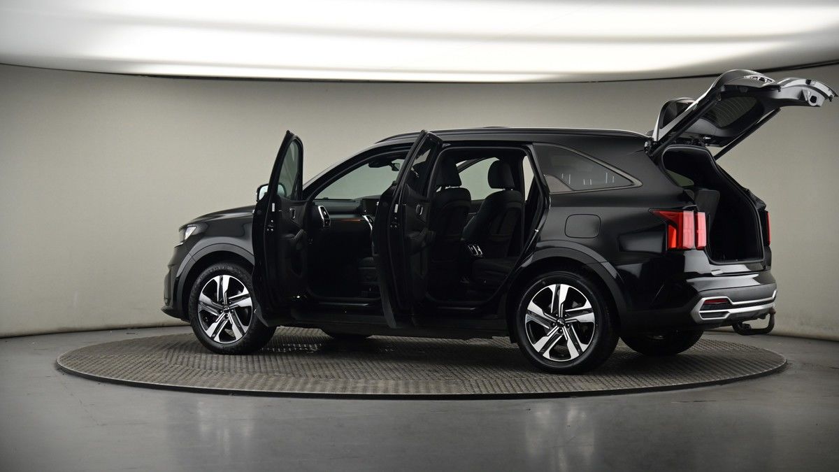 More views of Kia Sorento